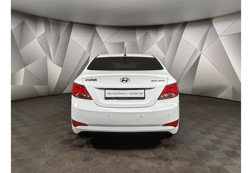 Hyundai Solaris 1.6 MT (123 л.с.) Comfort + Winter Белый в АВИЛОН. Слайд №8