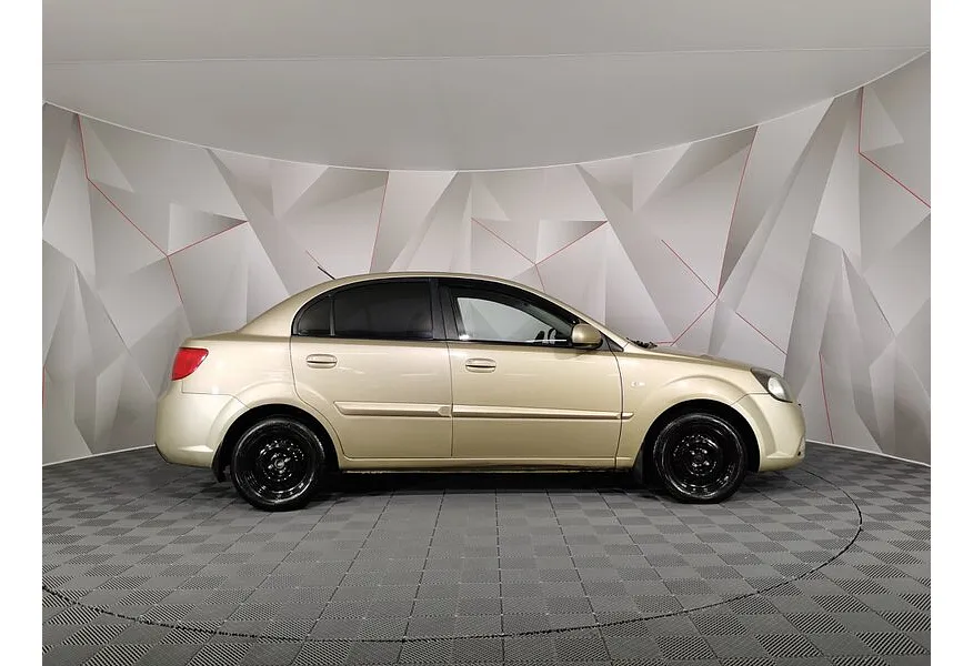 АВИЛОН - Kia Rio 1.4 AT (97 л.с.) Бежевый - slide 3