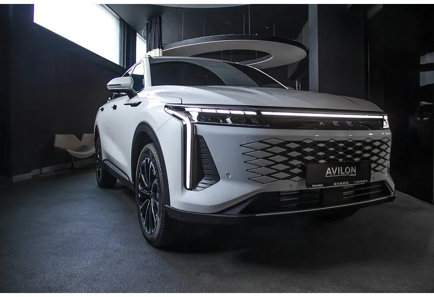 EXEED RX 2.0T DCT 4WD (197 л.с.) Urban Белый в АВИЛОН. Слайд №2