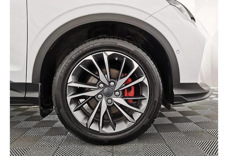 Geely Coolray 1.5T 7DCT 2WD (150 л.с.) Flagship Белый в АВИЛОН. Слайд №9