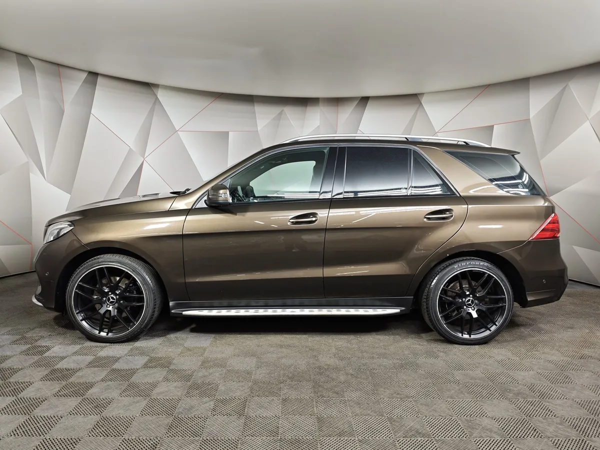 Mercedes-Benz GLE 300 d 4MATIC 7G-TRONIC (245 л.с.) Особая серия Коричневый в АВИЛОН. Слайд №5