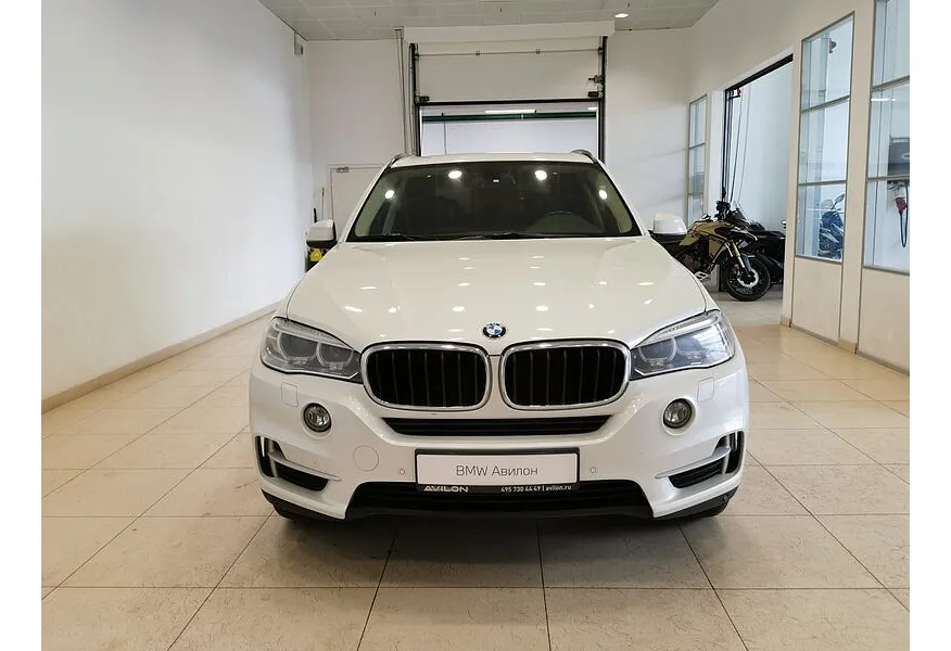 BMW X5 xDrive25d Steptronic (218 л.с.) Белый в АВИЛОН. Слайд №3