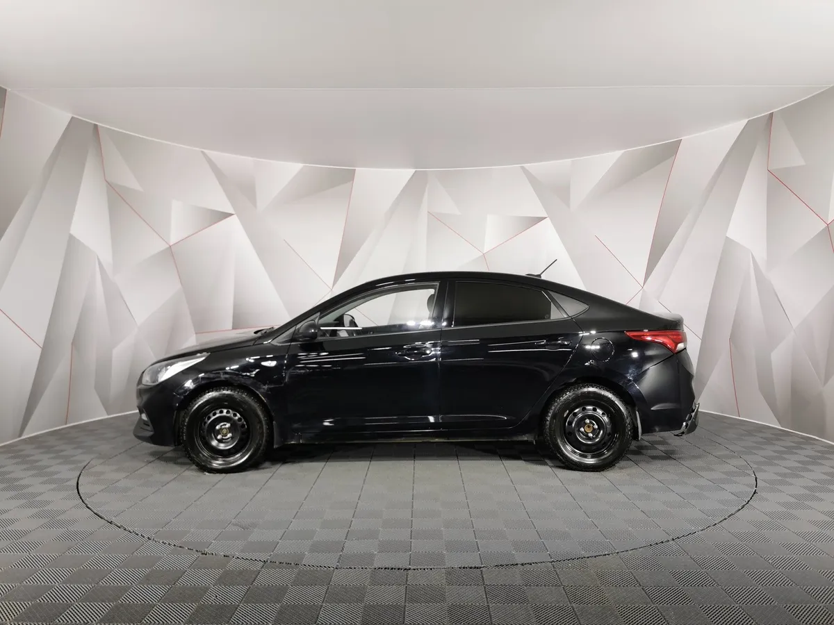Hyundai Solaris 1.6 MT (123 л.с.) Comfort Черный в АВИЛОН. Слайд №5