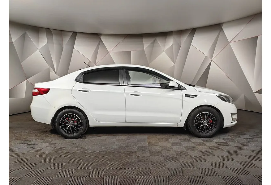 Kia Rio 1.4 MT (107 л.с.) Белый в АВИЛОН. Слайд №6