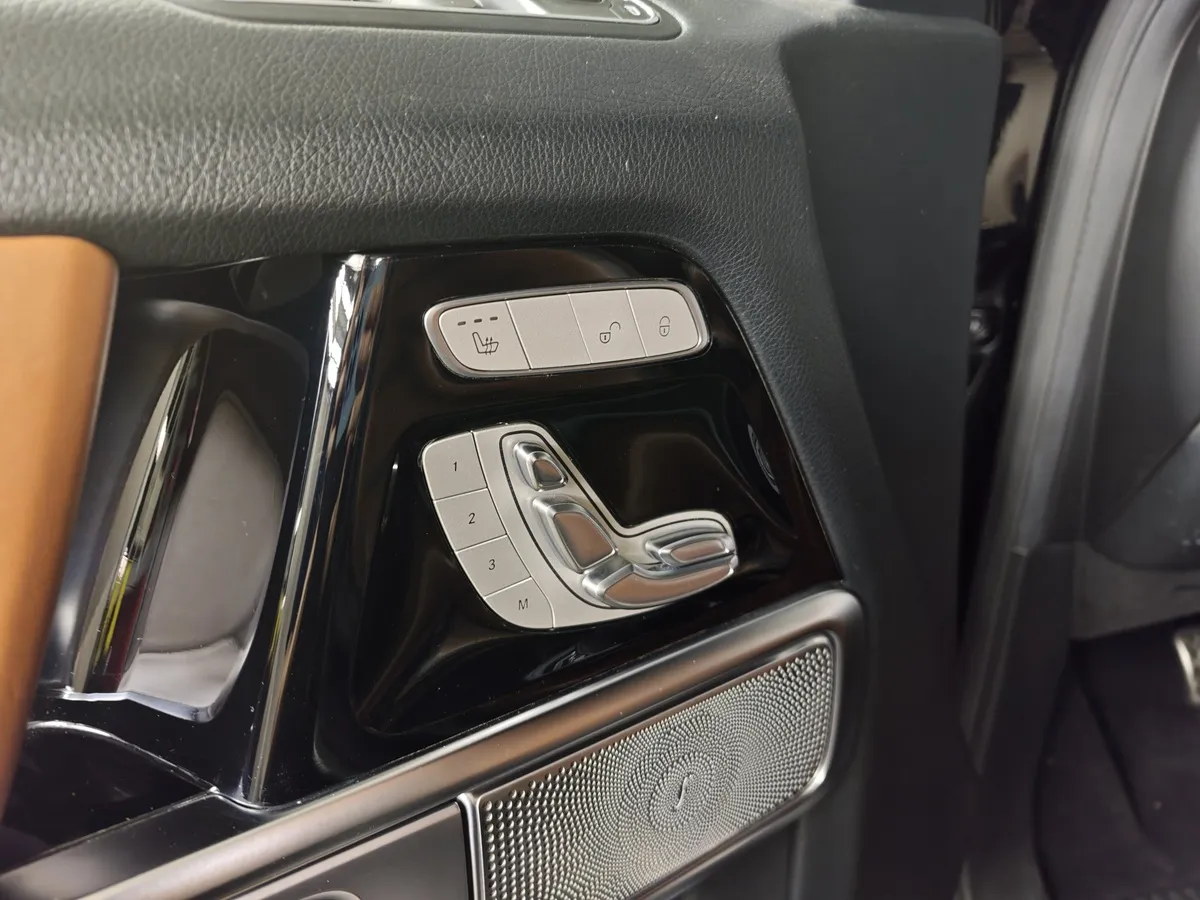 Mercedes-Benz G-Класс G 63 AMG Speedshift 4Matic (585 л.с.) Черный в АВИЛОН. Слайд №21