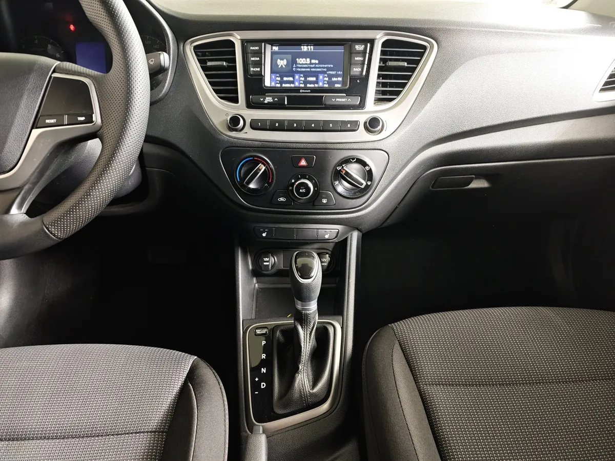 Hyundai Solaris 1.6 AT (123 л.с.) Style Черный в АВИЛОН. Слайд №15