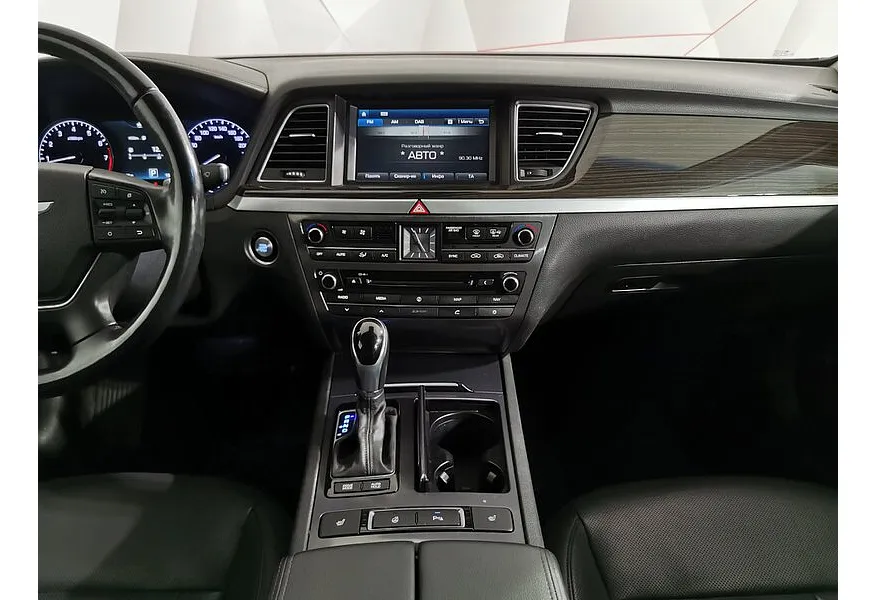 Hyundai Genesis 3.0 AT AWD (249 л.с.) Advance Красный в АВИЛОН. Слайд №15