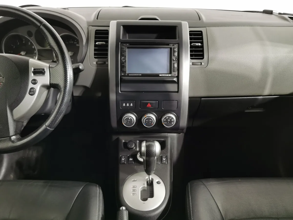 Nissan X-Trail 2.5 CVT AWD (169 л.с.) LE Фиолетовый в АВИЛОН. Слайд №14