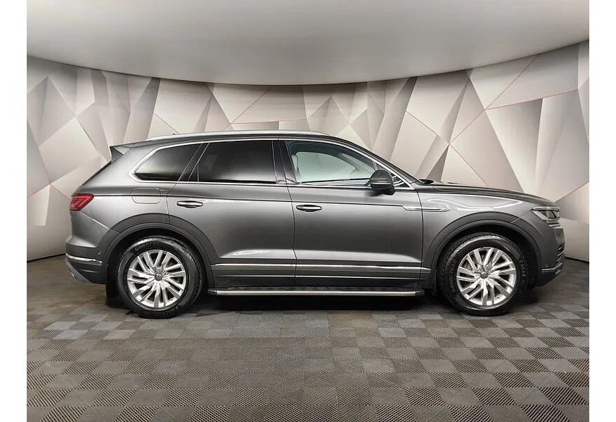 АВИЛОН - Volkswagen Touareg 2.0 TSI Tiptronic 4Motion (249 л.с.) Exclusive Серый - slide 3