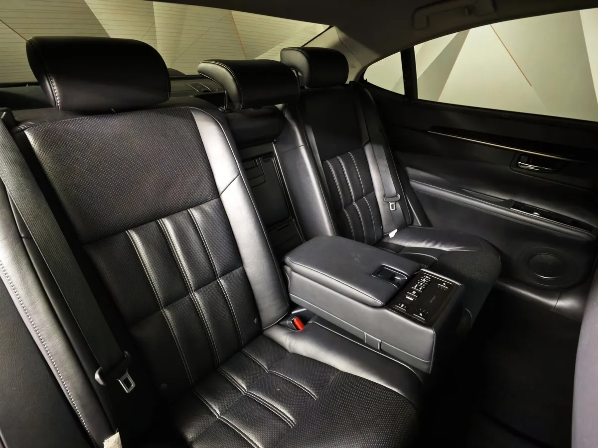 Lexus ES 250 AT (184 л.с.) Коричневый в АВИЛОН. Слайд №17