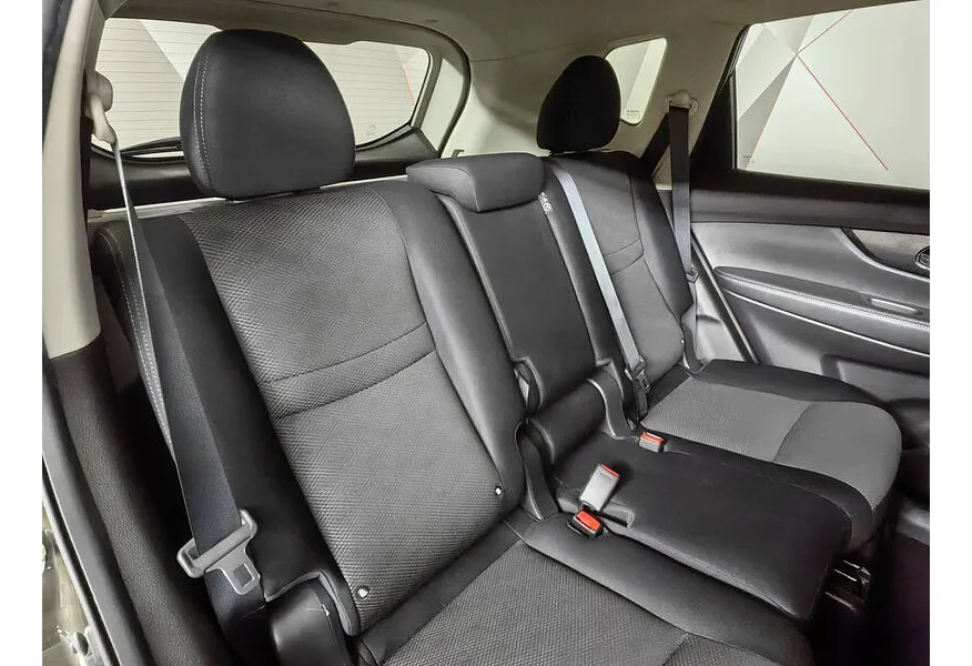 Nissan X-Trail 2.0 CVT (144 л.с.) Зеленый в АВИЛОН. Слайд №17