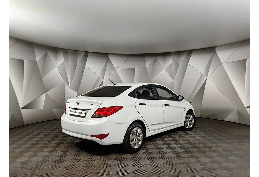 Hyundai Solaris 1.6 AT (123 л.с.) Active Белый в АВИЛОН. Слайд №2