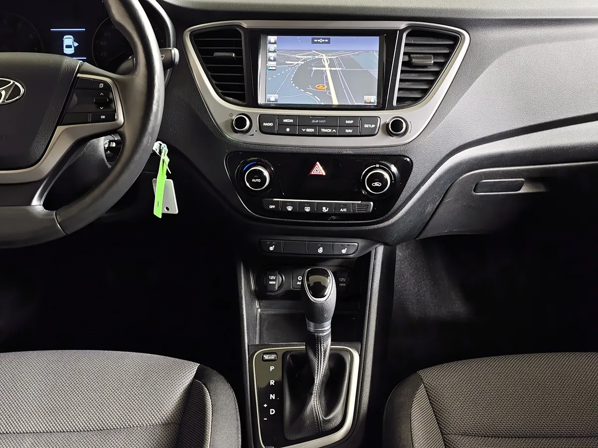 Hyundai Solaris 1.6 AT (123 л.с.) Elegance Бежевый в АВИЛОН. Слайд №15