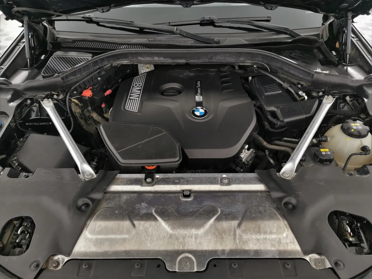 BMW X3 xDrive20i AT (184 л.с.) Base Локальная сборка Черный в АВИЛОН. Слайд №10