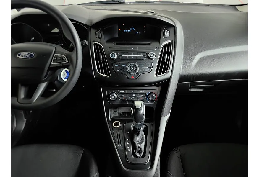 Ford Focus 1.6 PowerShift (105 л.с.) Trend Белый в АВИЛОН. Слайд №14