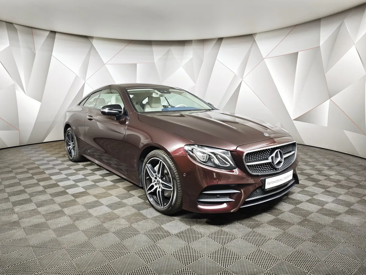 Mercedes-Benz E-Класс E 200 4MATIC G-TRONIC (184 л.с.) Sport Красный в АВИЛОН. Слайд №3