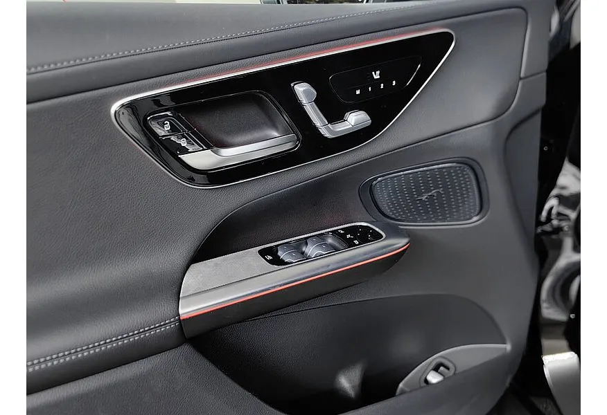 Mercedes-Benz GLC 200 4MATIC 9G-TRONIC (204 л.с.) Черный в АВИЛОН. Слайд №21