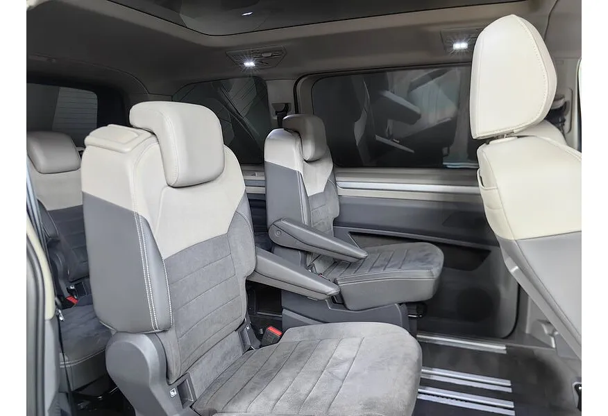 Volkswagen Multivan 2.0 TDI 7DSG (150 л.с.) Comfortline Серый в АВИЛОН. Слайд №15