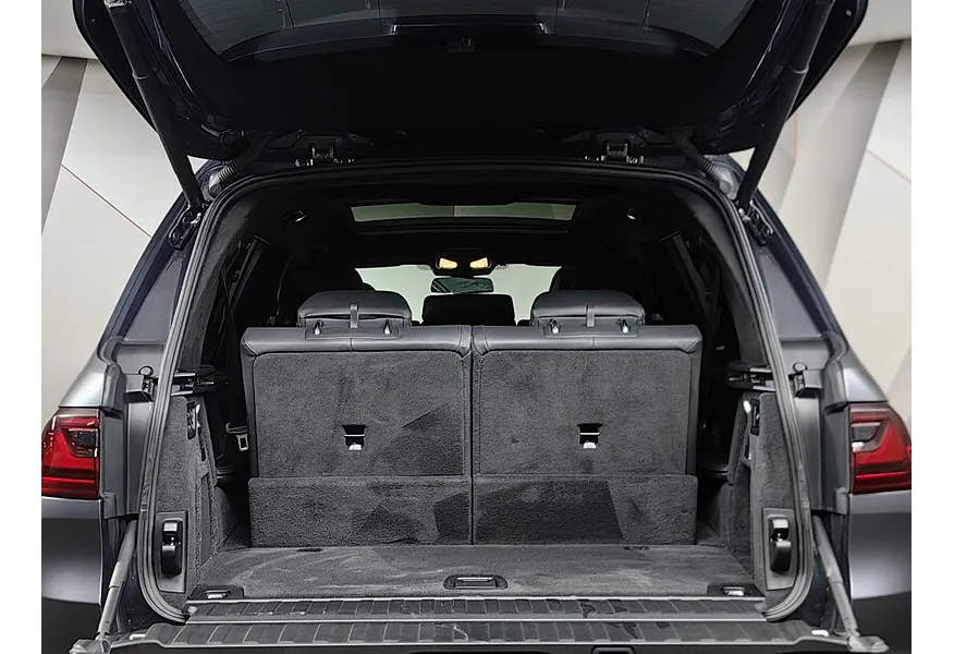 BMW X7 xDrive30d Steptronic (249 л.с.) Серый в АВИЛОН. Слайд №9 BMW X7 xDrive30d Steptronic (249 л.с.) Серый в АВИЛОН. Слайд №9