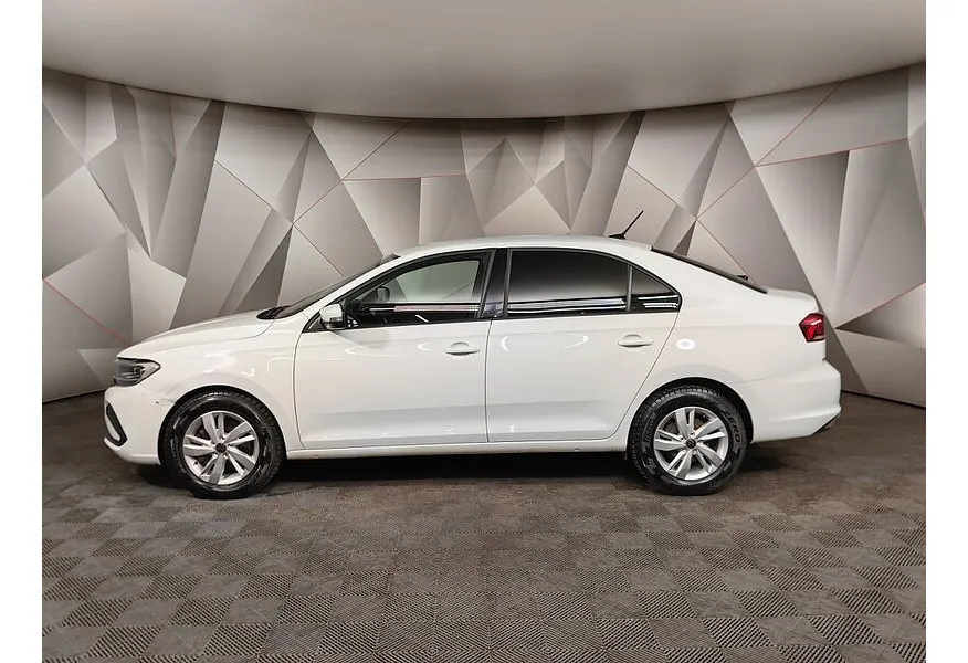 Volkswagen Polo 1.6 MPI AT (110 л.с.) Highline Белый в АВИЛОН. Слайд №5
