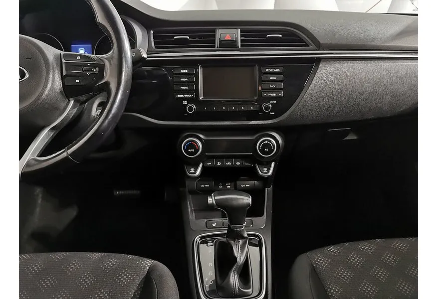 Kia Rio 1.6 AT (123 л.с.) Красный в АВИЛОН. Слайд №15