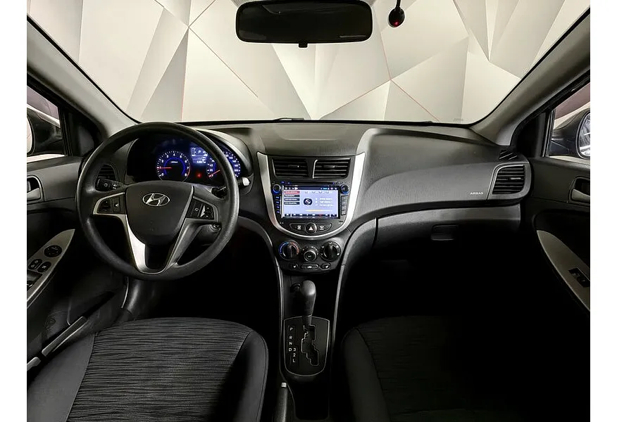 Hyundai Solaris 1.4 AT (107 л.с.) Comfort Коричневый в АВИЛОН. Слайд №13