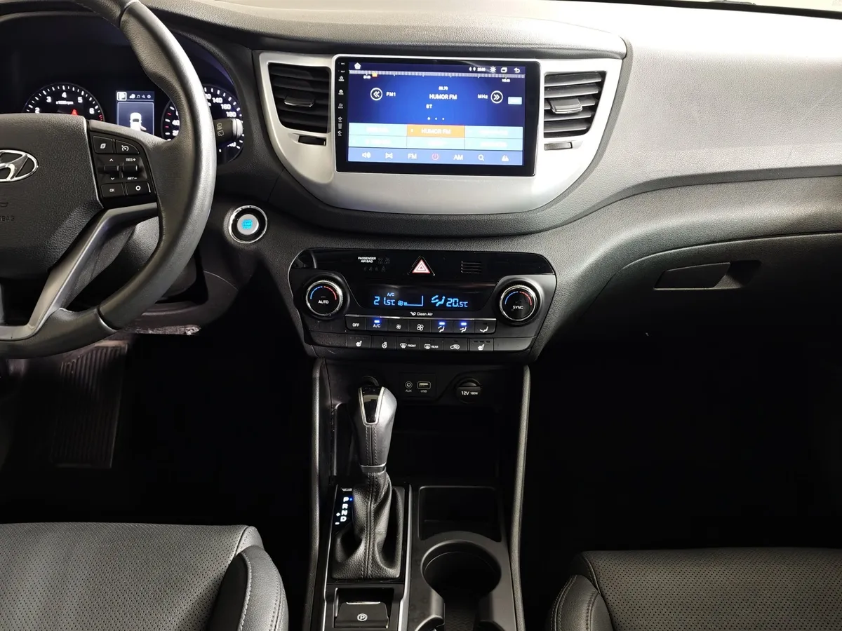 Hyundai Tucson 2.0 AT 4WD (150 л.с.) Dynamic Серый в АВИЛОН. Слайд №15