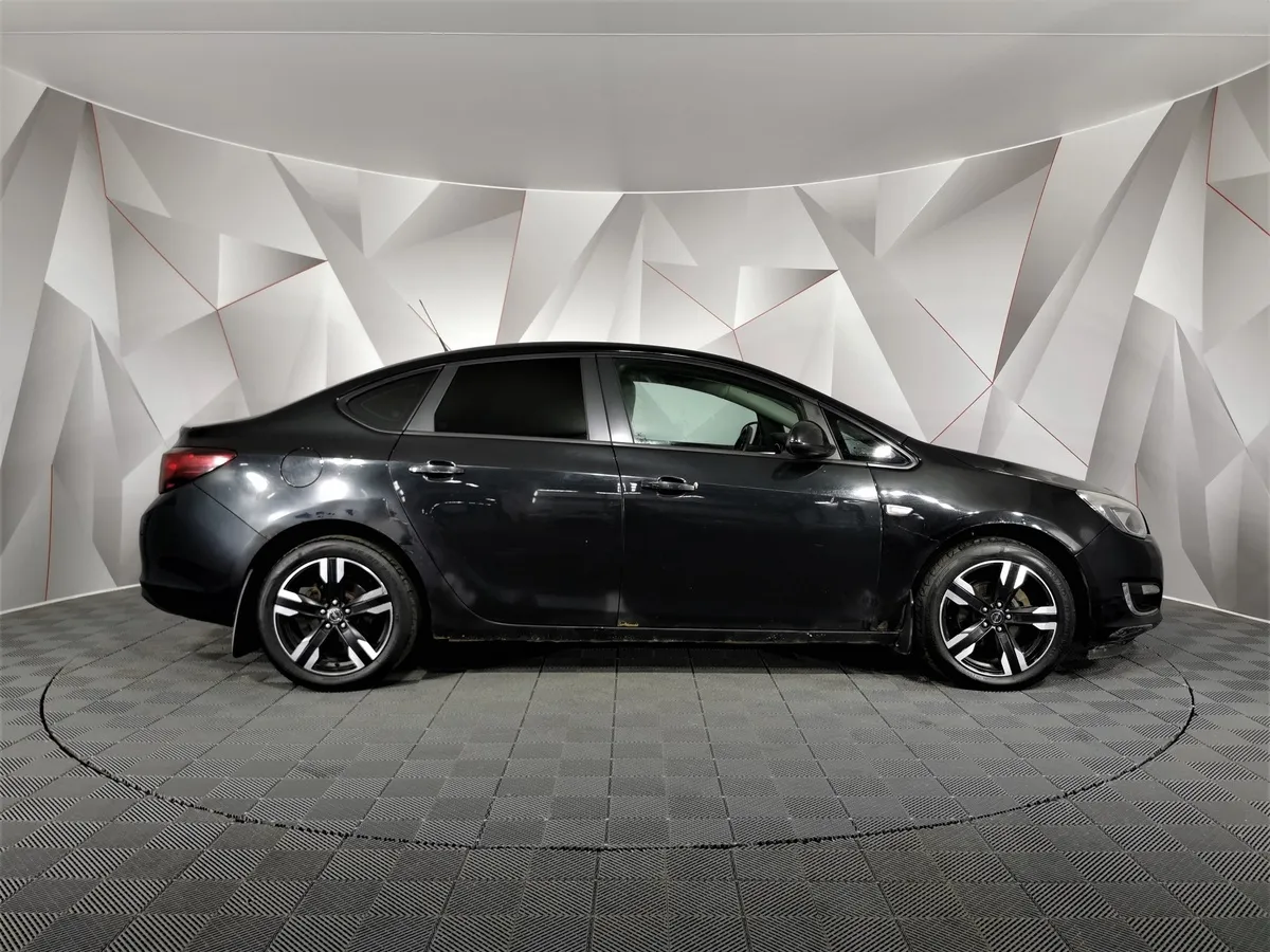 Opel Astra 1.4 Turbo AT (140 л.с.) Черный в АВИЛОН. Слайд №5