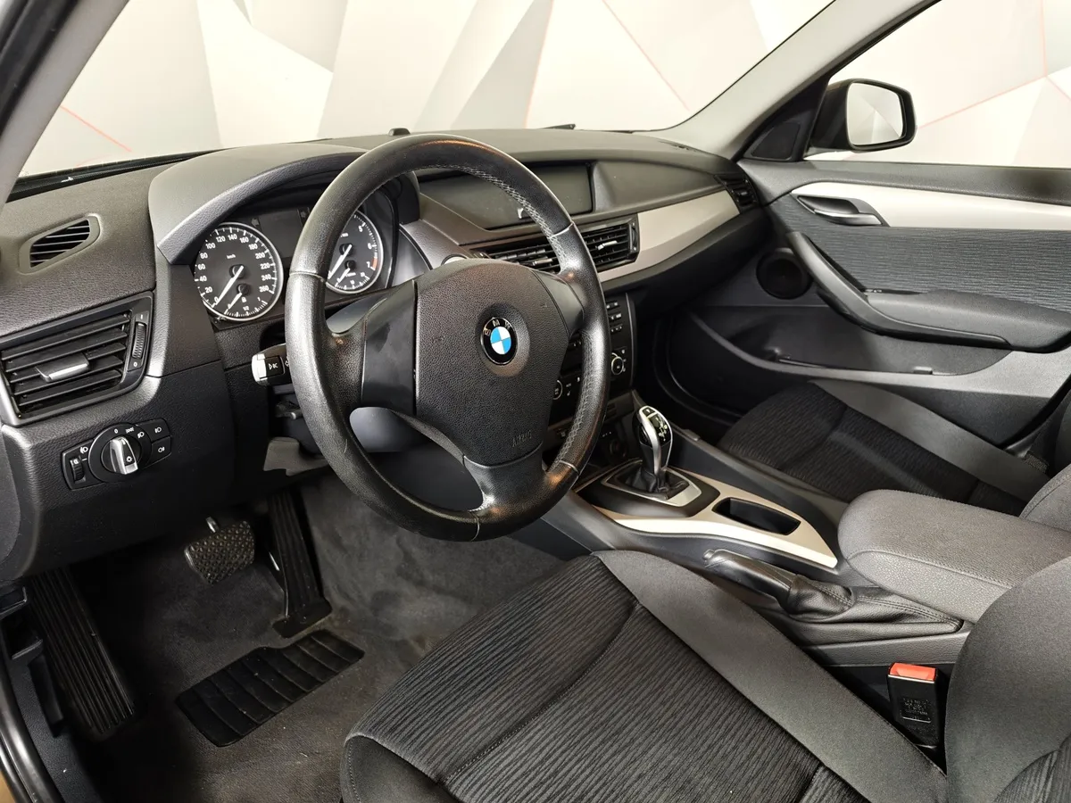 BMW X1 xDrive20i AT (184 л.с.) Коричневый в АВИЛОН. Слайд №12