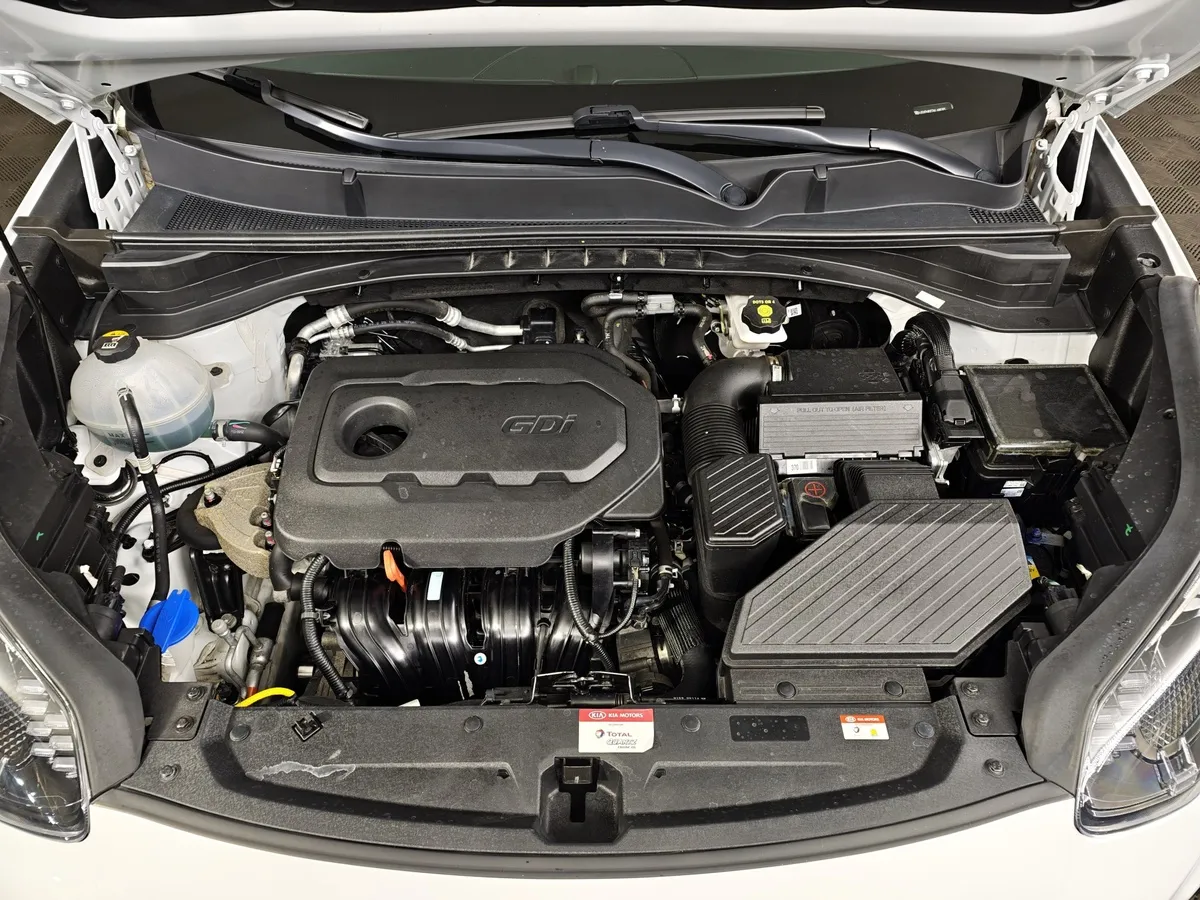 Kia Sportage 2.4 AT 4WD (184 л.с.) Luxe UEFA Белый в АВИЛОН. Слайд №11
