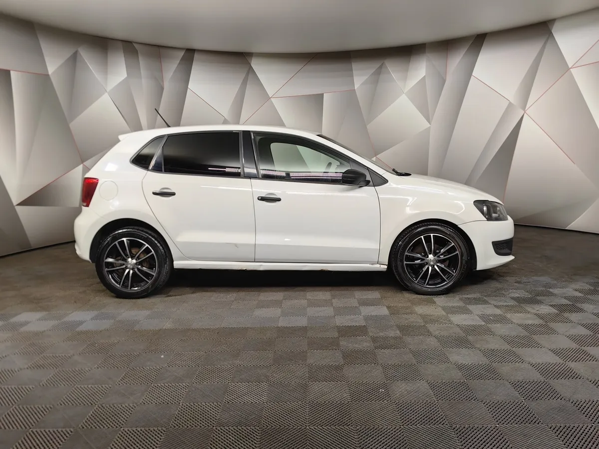 Volkswagen Polo 1.4 MT (80 л.с.) Белый в АВИЛОН. Слайд №6