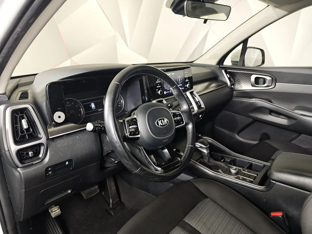 Kia Sorento 2.5 MPI 2WD AT (180 л.с.) Classic Белый в АВИЛОН. Слайд №19