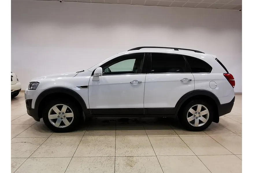 Chevrolet Captiva 2.4 AT (5 мест) (167 л.с.) LT Белый в АВИЛОН. Слайд №5