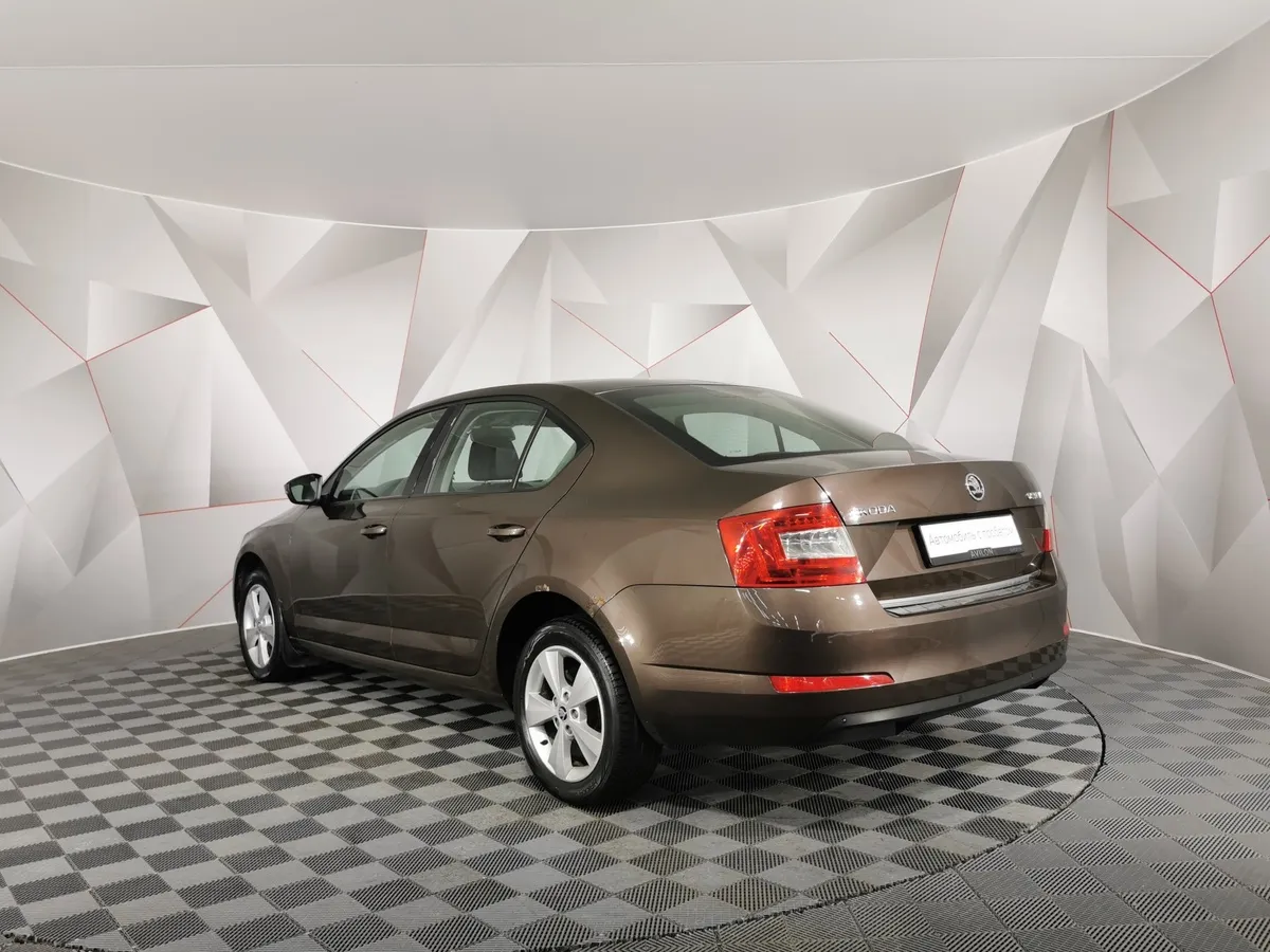 Skoda Octavia 1.6 AT (110 л.с.) Коричневый в АВИЛОН. Слайд №4