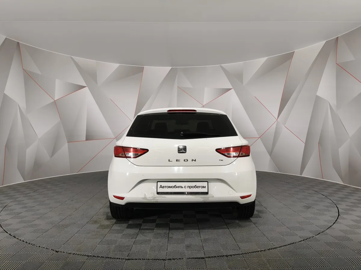 SEAT Leon 1.2 TSI DSG (105 л.с.) Белый в АВИЛОН. Слайд №8