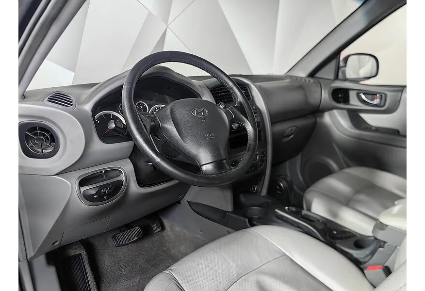 Hyundai Santa Fe 2.0 CRDi AT 4WD (112 л.с.) Черный в АВИЛОН. Слайд №18