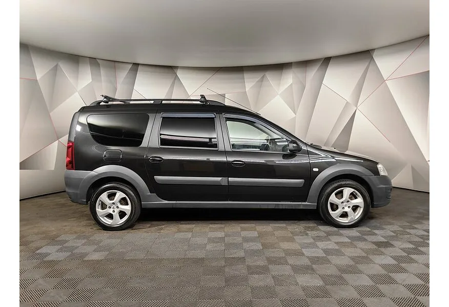 АВИЛОН - ВАЗ (Lada) Largus 1.6 MT 16 кл (5 мест) (106 л.с.) KS045-52-X00 Luxe Черный - slide 3