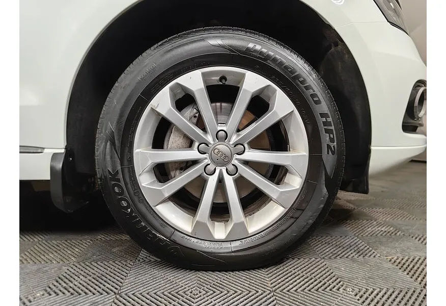Audi Q5 2.0 TDI S tronic quattro (177 л.с.) Белый в АВИЛОН. Слайд №18