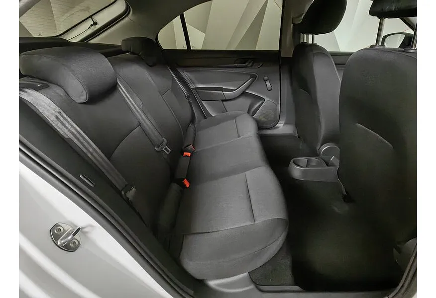 АВИЛОН - Skoda Rapid 1.6 MT (90 л.с.) Белый - slide 13