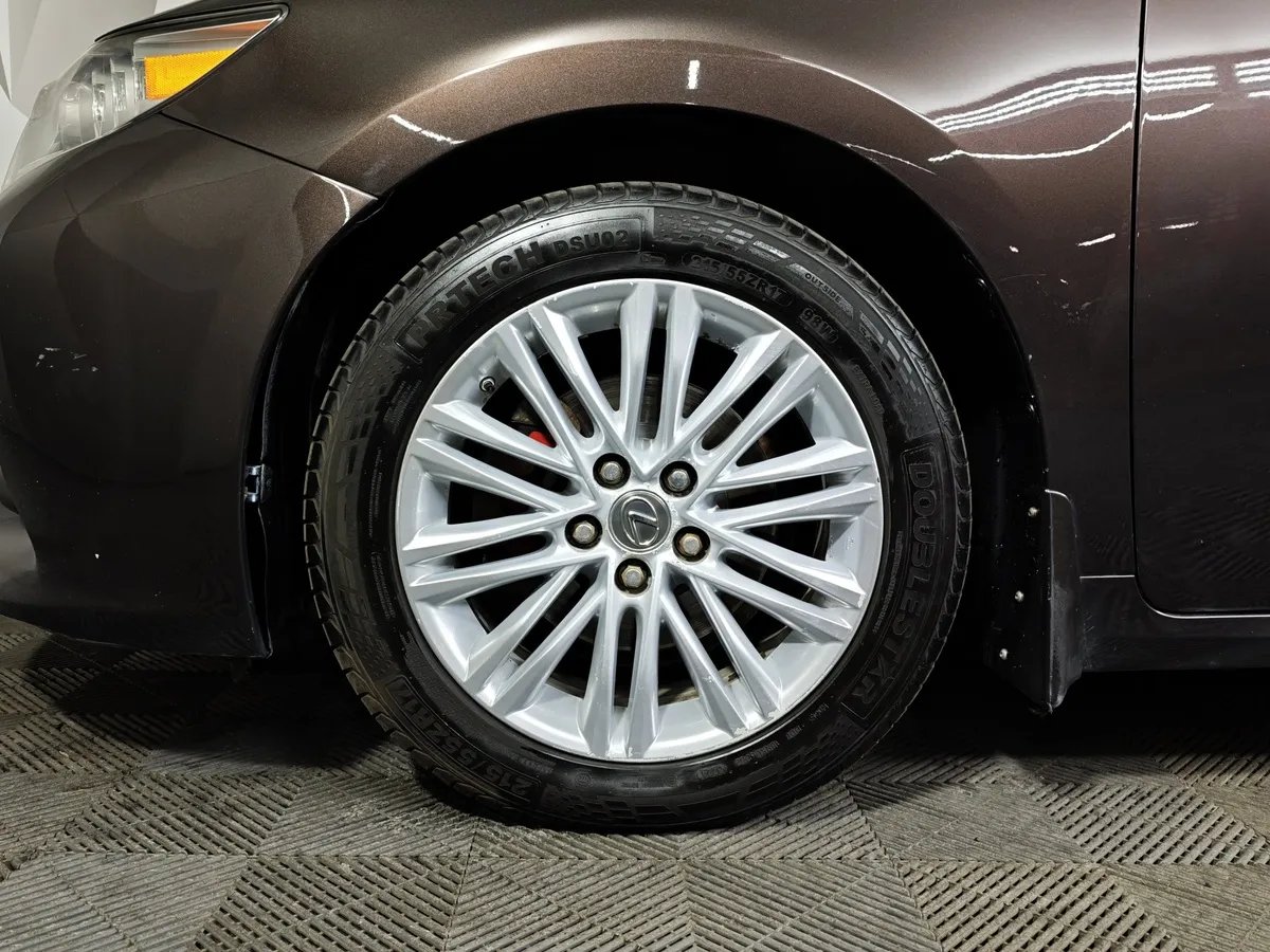 Lexus ES 250 AT (184 л.с.) Comfort Коричневый в АВИЛОН. Слайд №9