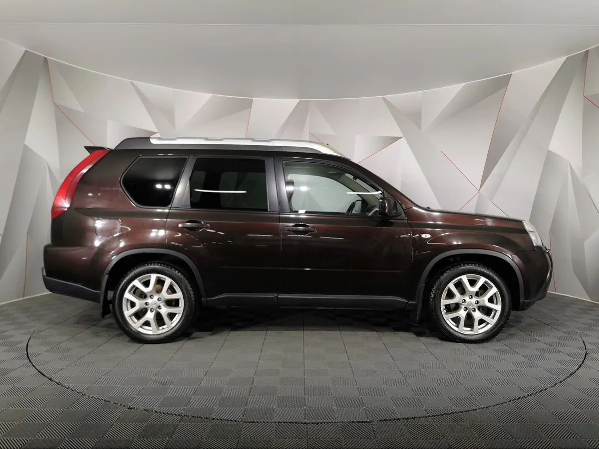 Nissan X-Trail 2.0 CVT AWD (141 л.с.) Красный в АВИЛОН. Слайд №6