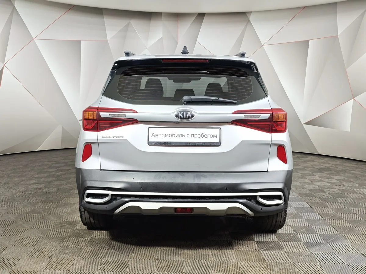 Kia Seltos 1.6 MPI AT 4WD (121 л.с.) Luxe Серый в АВИЛОН. Слайд №8