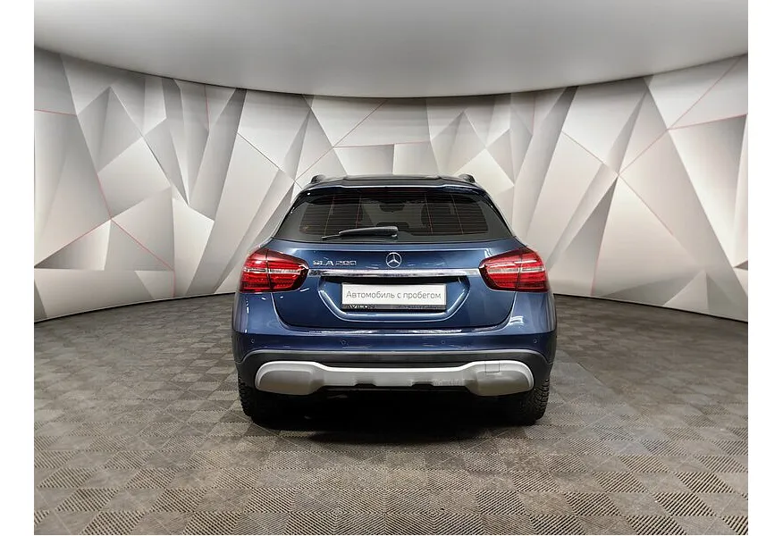 Mercedes-Benz GLA 200 7G-DCT (150 л.с.) Особая серия Синий в АВИЛОН. Слайд №8