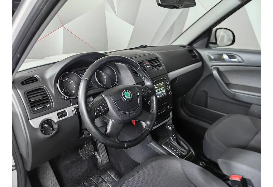 Skoda Yeti 1.4 TSI DSG (122 л.с.) Active Белый в АВИЛОН. Слайд №17