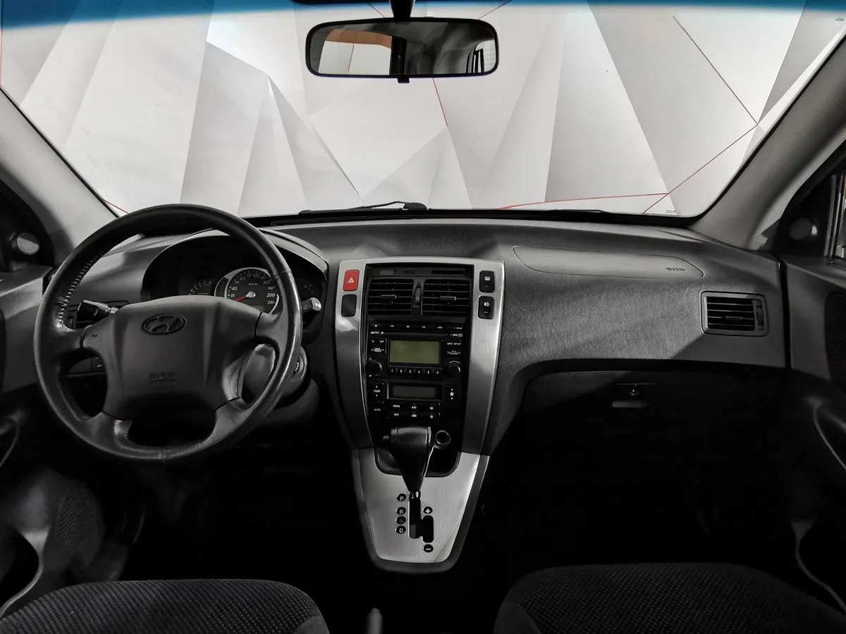 Hyundai Tucson 2.0 AT (150 л.с.) Черный в АВИЛОН. Слайд №13