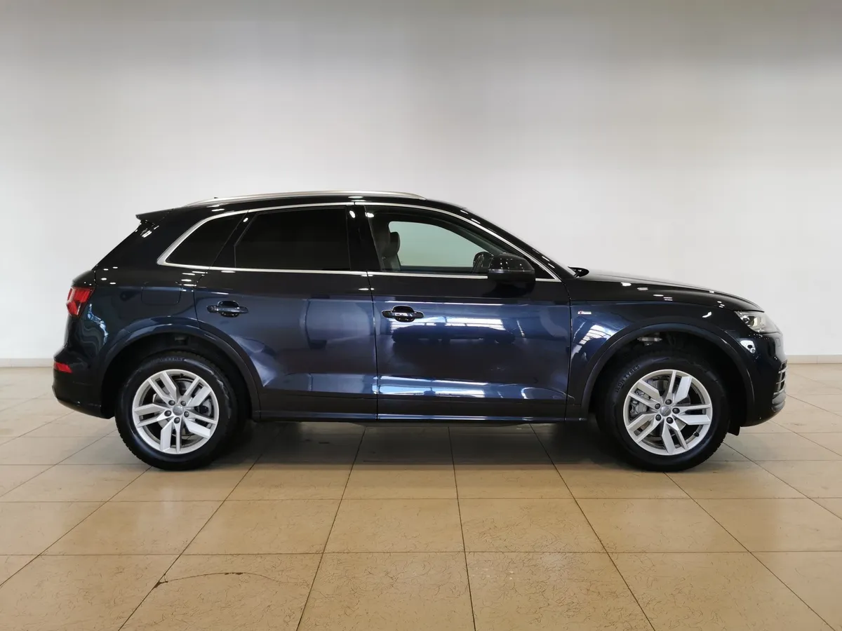 Audi Q5 2.0 TFSI S tronic quattro (249 л.с.) Sport Синий в АВИЛОН. Слайд №6