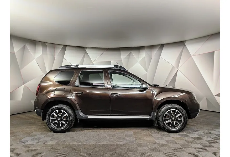 Renault Duster 2.0 MT 4x4 (143 л.с.) Коричневый в АВИЛОН. Слайд №6