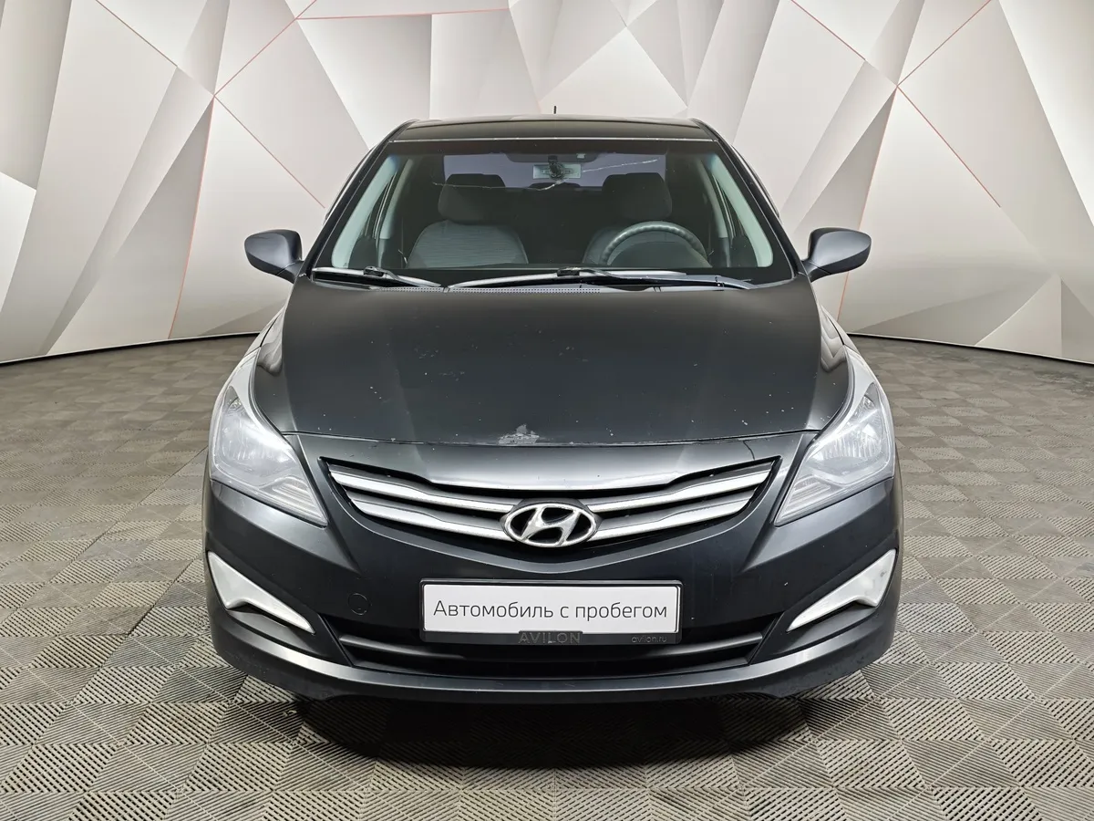 Hyundai Solaris 1.6 MT (123 л.с.) Comfort Черный в АВИЛОН. Слайд №7