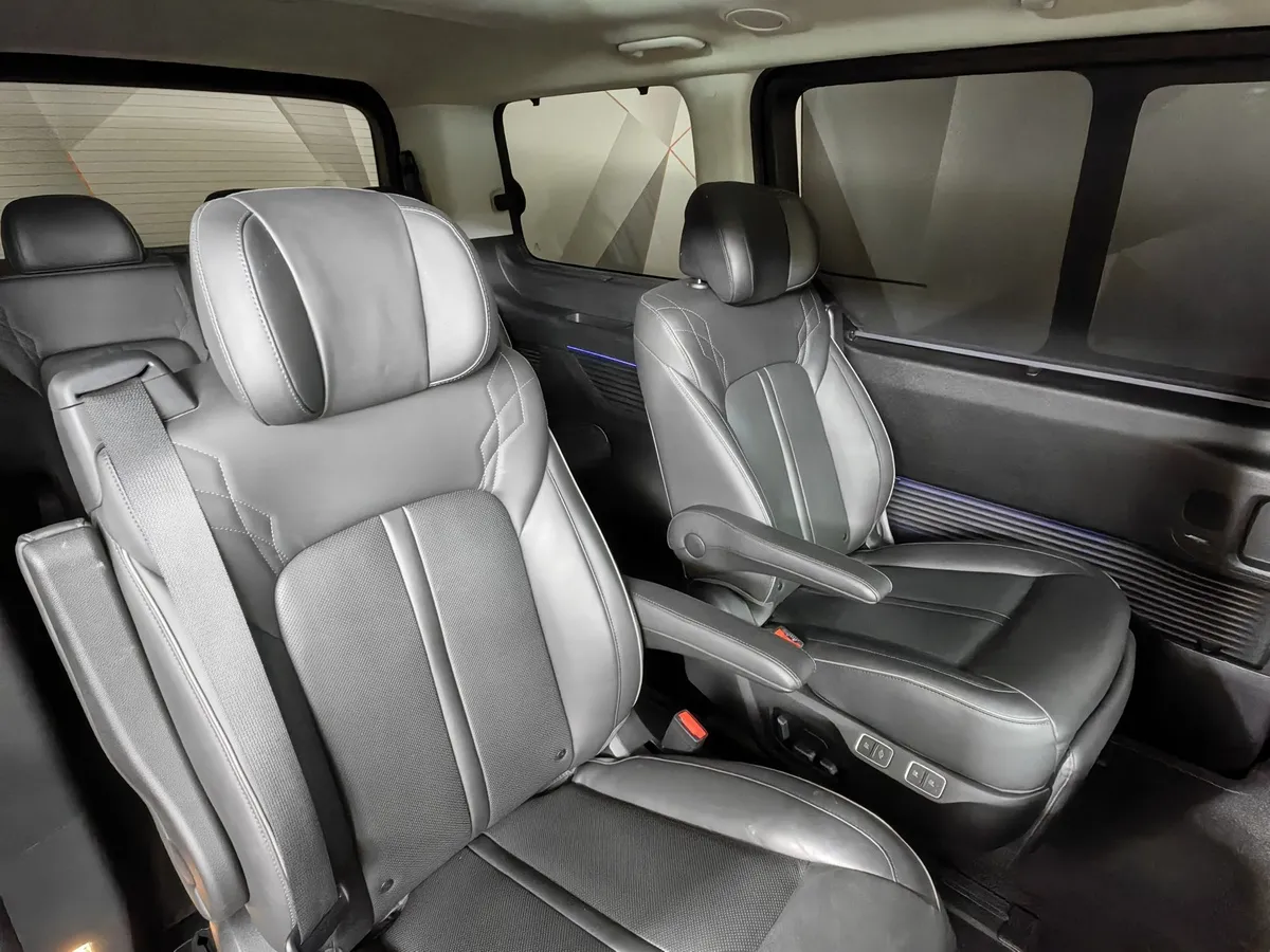 Hyundai Staria 2.2 CRDi 8AT 4WD (177 л.с.) 9 мест Premium Синий в АВИЛОН. Слайд №17