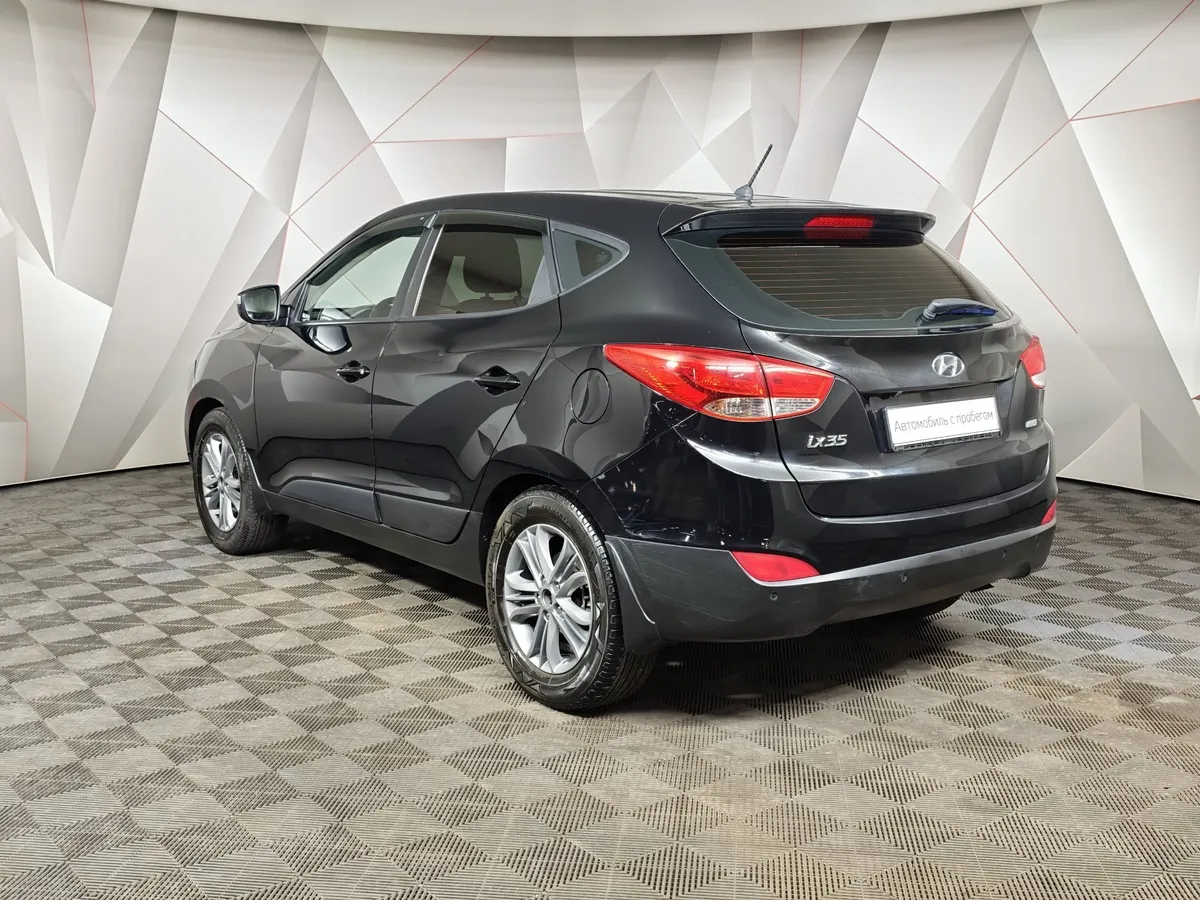 Hyundai ix35 2.0 AT 4WD (150 л.с.) Comfort Черный в АВИЛОН. Слайд №4
